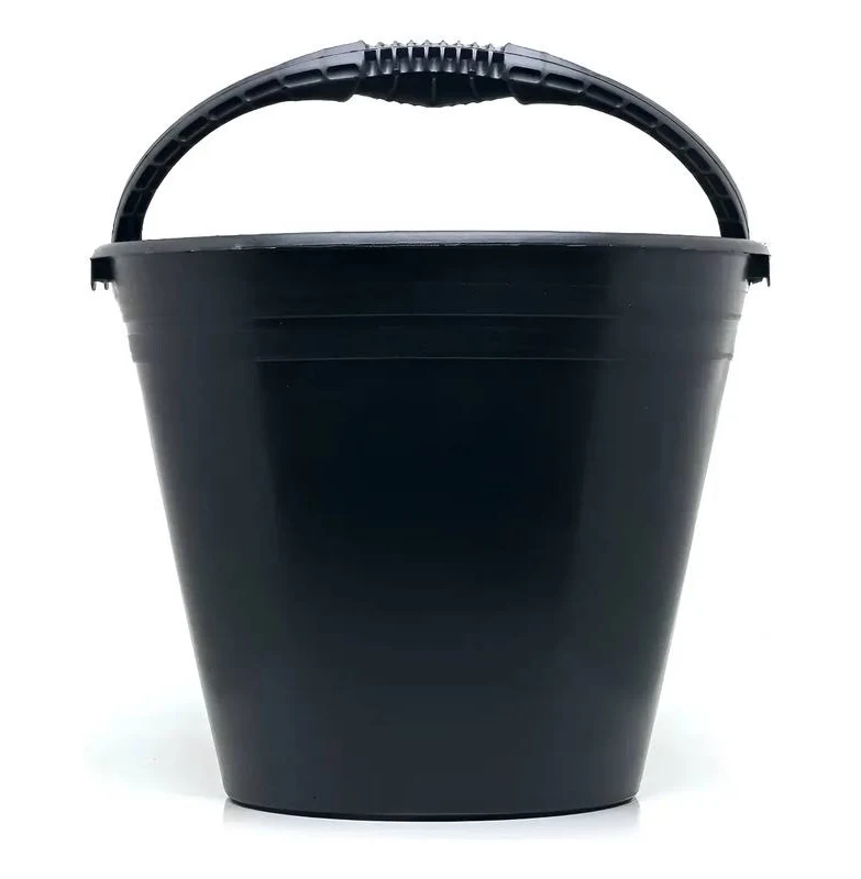 BALDE PLASTICO FUNDO LISO 10L CHROMA
